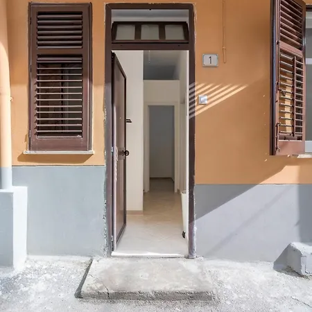 Casuzza A Mare Holiday home Palermo